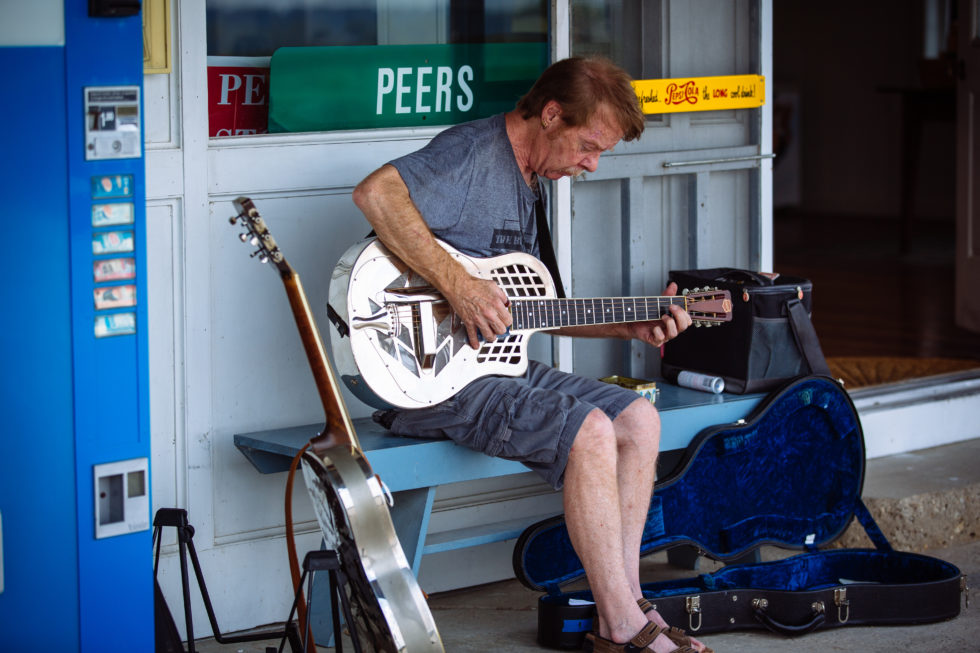 Peers Store Music 2022: Live on the Porch Every Weekend